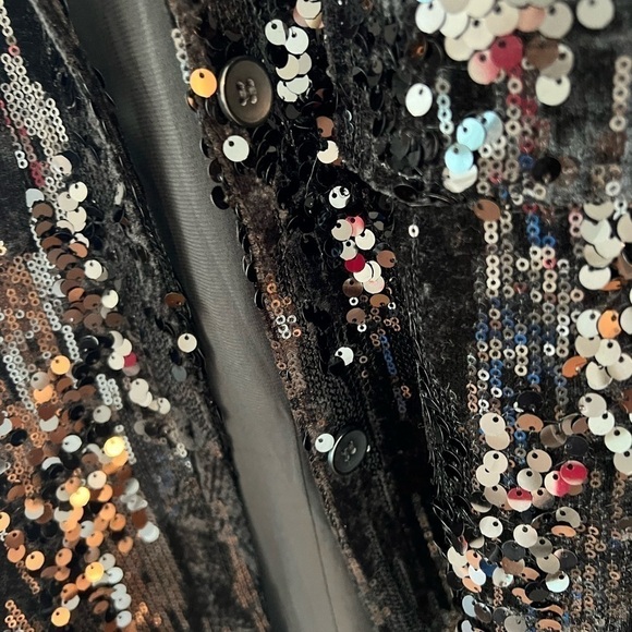 Avec Les Filles Velvet Sequin Black Button Down Shirt Jacket - Picture 6 of 16